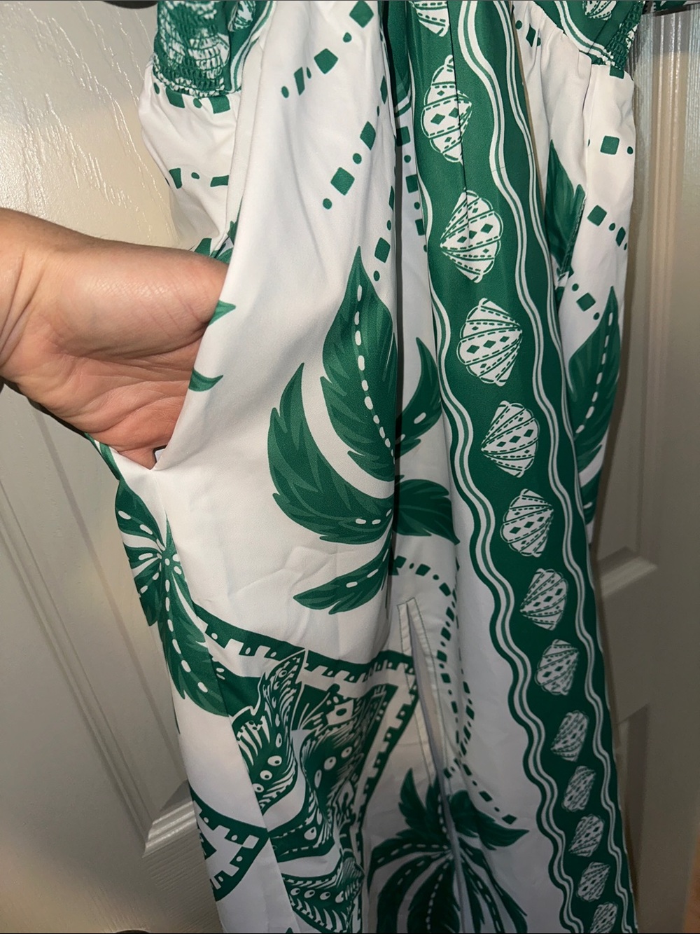 Cupshe Golden Dune ornate maxi dress - Picture 7 of 7